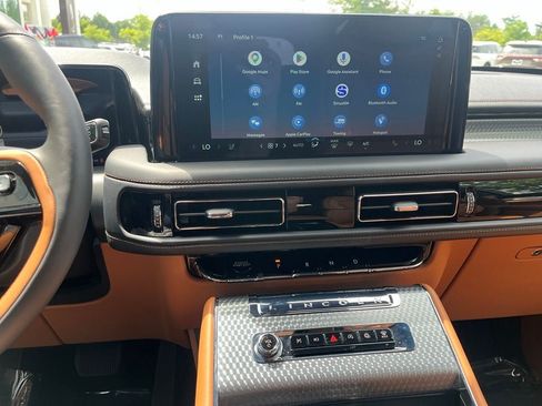 Used 2026 Lincoln Aviator Black Label AWD/4WD image 31