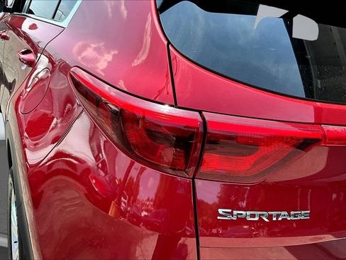 Used 2018 Kia Sportage LX AWD/4WD image 25