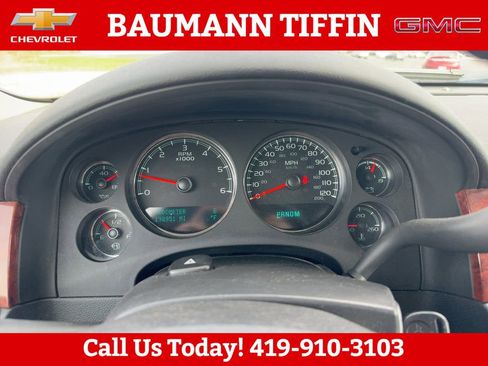 Used 2011 Chevrolet Tahoe LS image 18