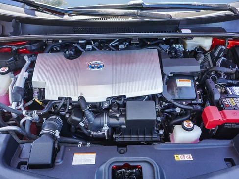 Used 2020 Toyota Prius Prime XLE FWD image 25