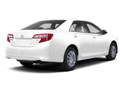 Used 2012 Toyota Camry XLE FWD image 2