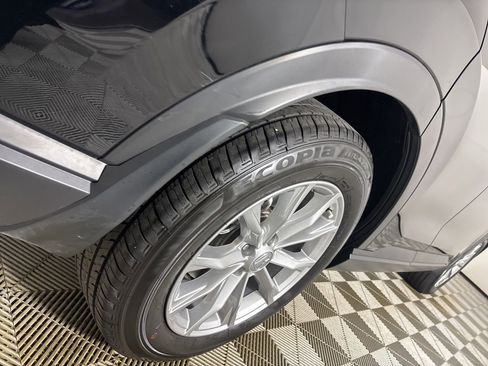 Used 2025 Honda CR-V EX image 32