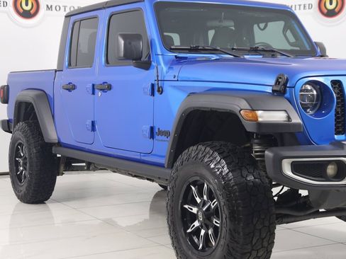 Used 2023 Jeep Gladiator Sport w/ Trailer Tow Package image 40