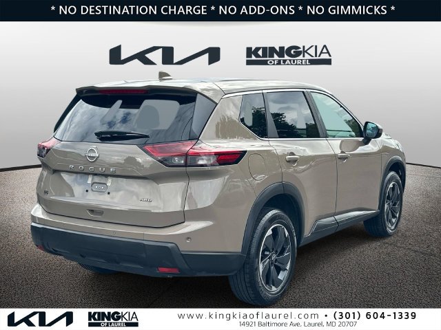Used 2025 Nissan Rogue SV AWD/4WD image 23