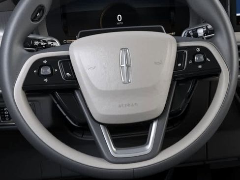 New 2026 Lincoln Corsair Premiere image 12