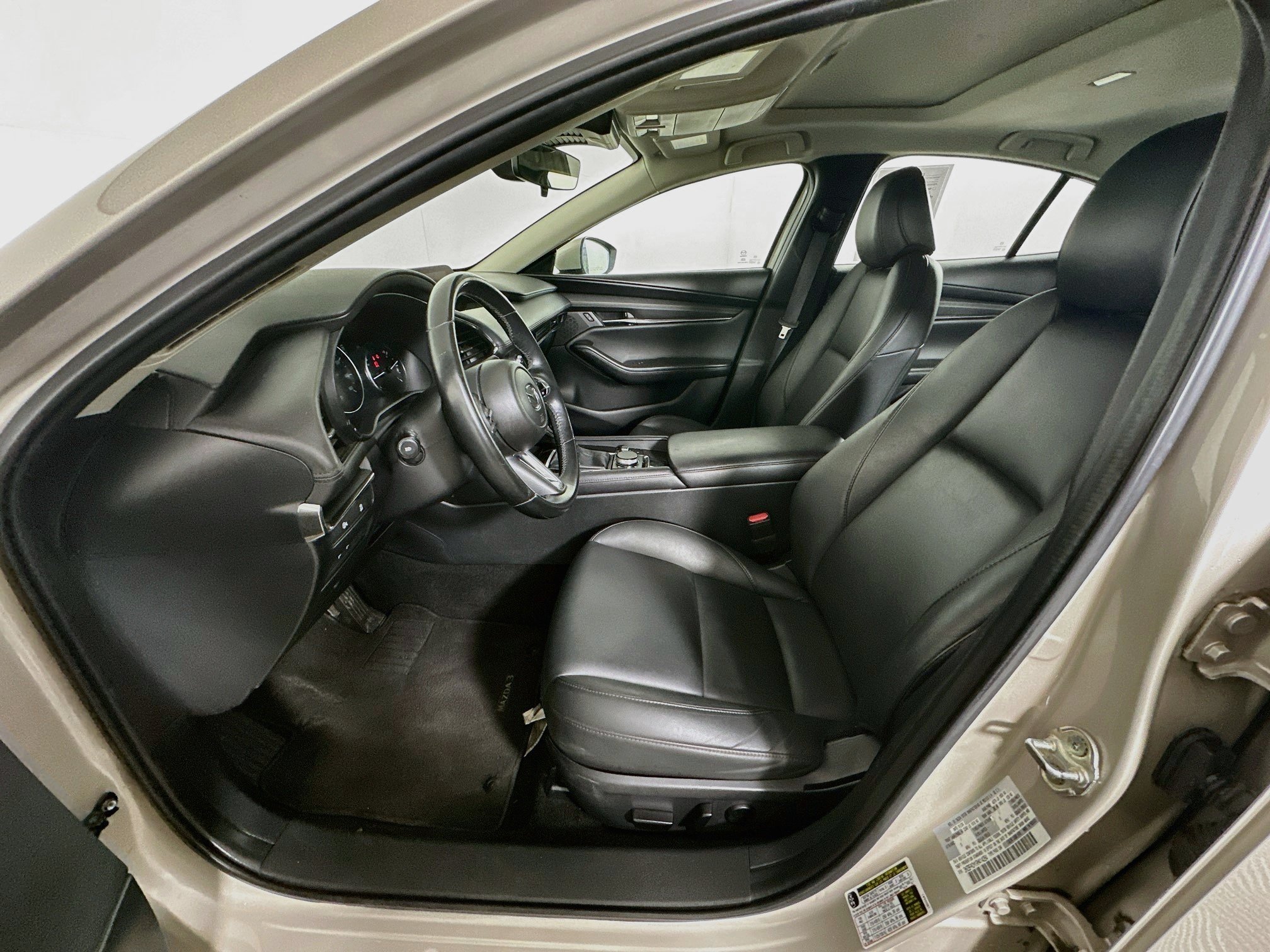 Used 2024 MAZDA MAZDA3 s FWD image 13