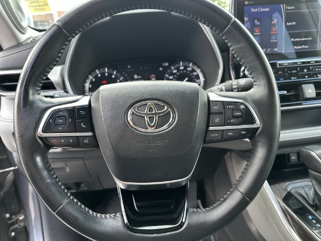 Used 2021 Toyota Highlander Platinum AWD/4WD image 20