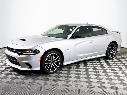 Used 2023 Dodge Charger R/T RWD image 4