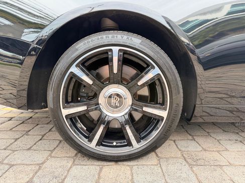 Used 2016 Rolls-Royce Wraith image 27