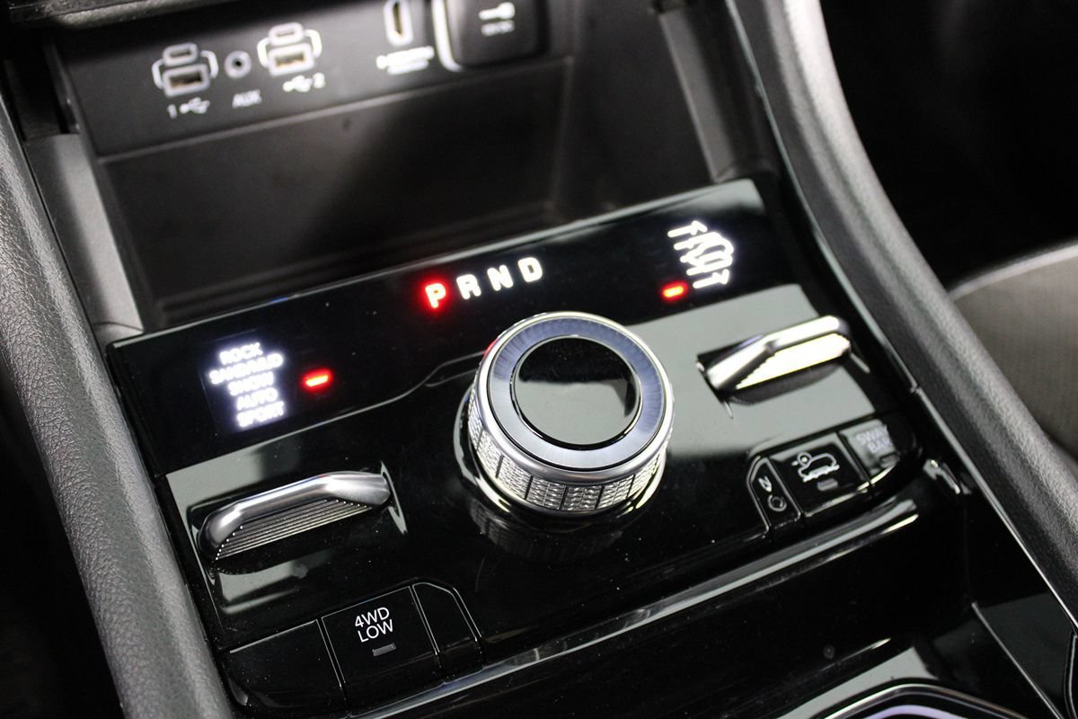 Used 2023 Jeep Grand Cherokee Trailhawk AWD/4WD image 20