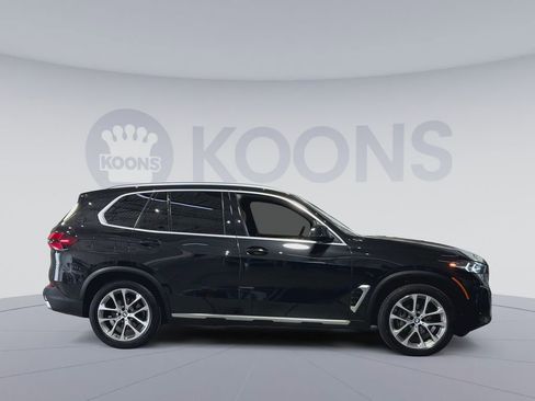 Used 2024 BMW X5 xDrive40i w/ Parking Assistance Package AWD/4WD image 12