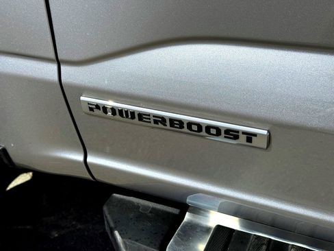 Used 2022 Ford F150 Lariat w/ Max Trailer Tow Package image 3