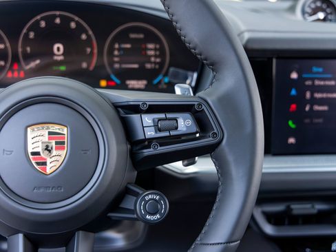 New 2026 Porsche Cayenne S AWD/4WD image 34