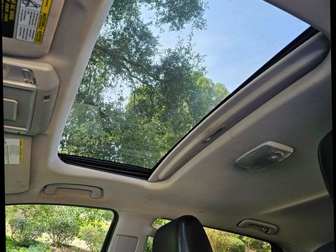 Used 2016 Toyota Tundra Limited image 41