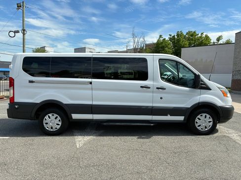 Used 2015 Ford Transit 350 XLT RWD image 5