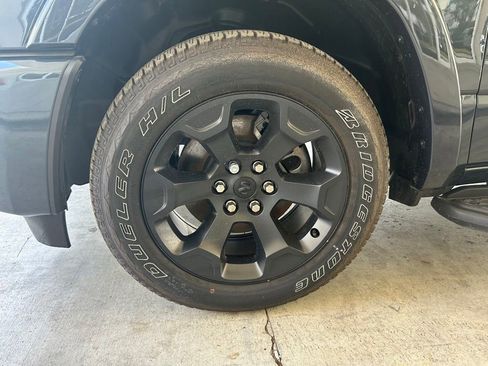 Used 2025 RAM 1500 Big Horn RWD image 14