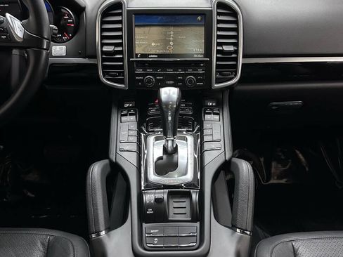 Used 2014 Porsche Cayenne Diesel AWD/4WD image 26