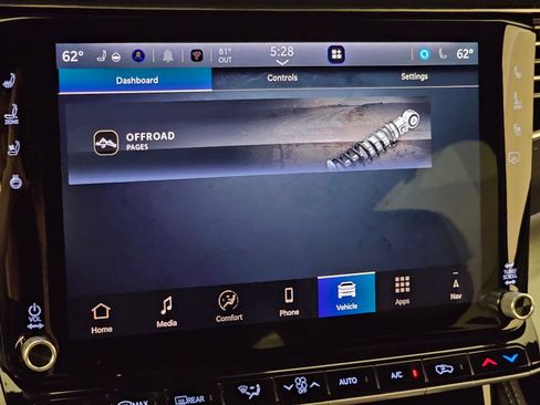 New 2026 Jeep Grand Wagoneer L Limited AWD/4WD image 24