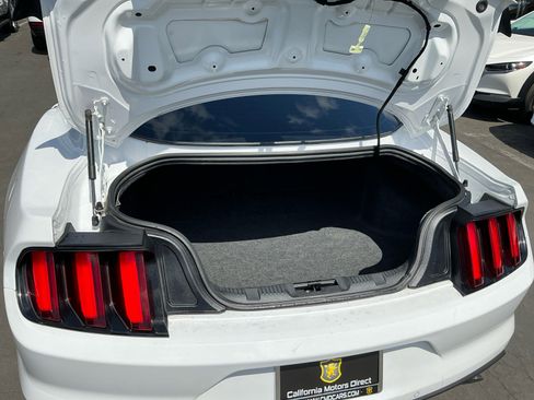Used 2017 Ford Mustang GT w/ Black Accent Package RWD image 24