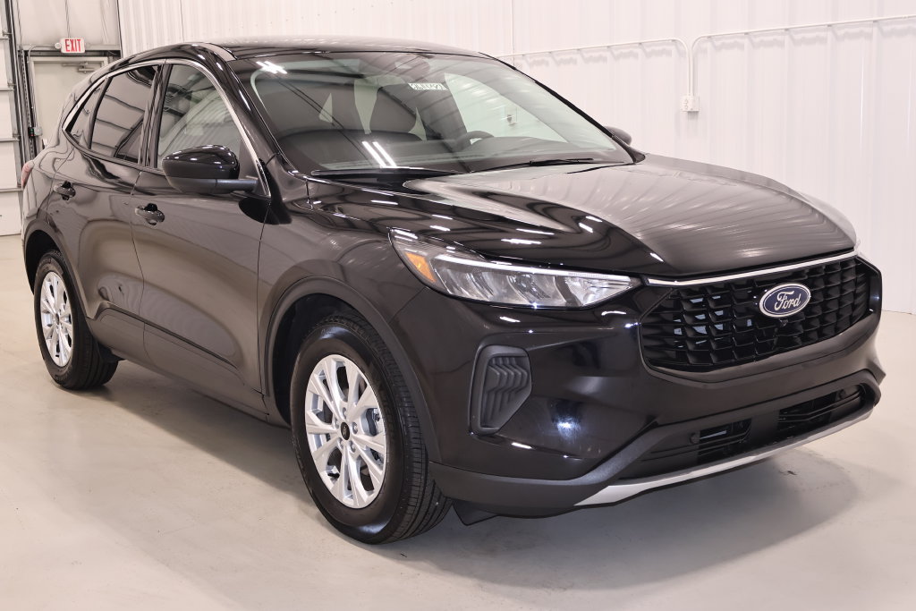 Certified 2023 Ford Escape Active w/ Tech Pack #2 FWD image 4