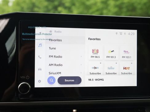 Used 2026 Toyota Camry SE image 31