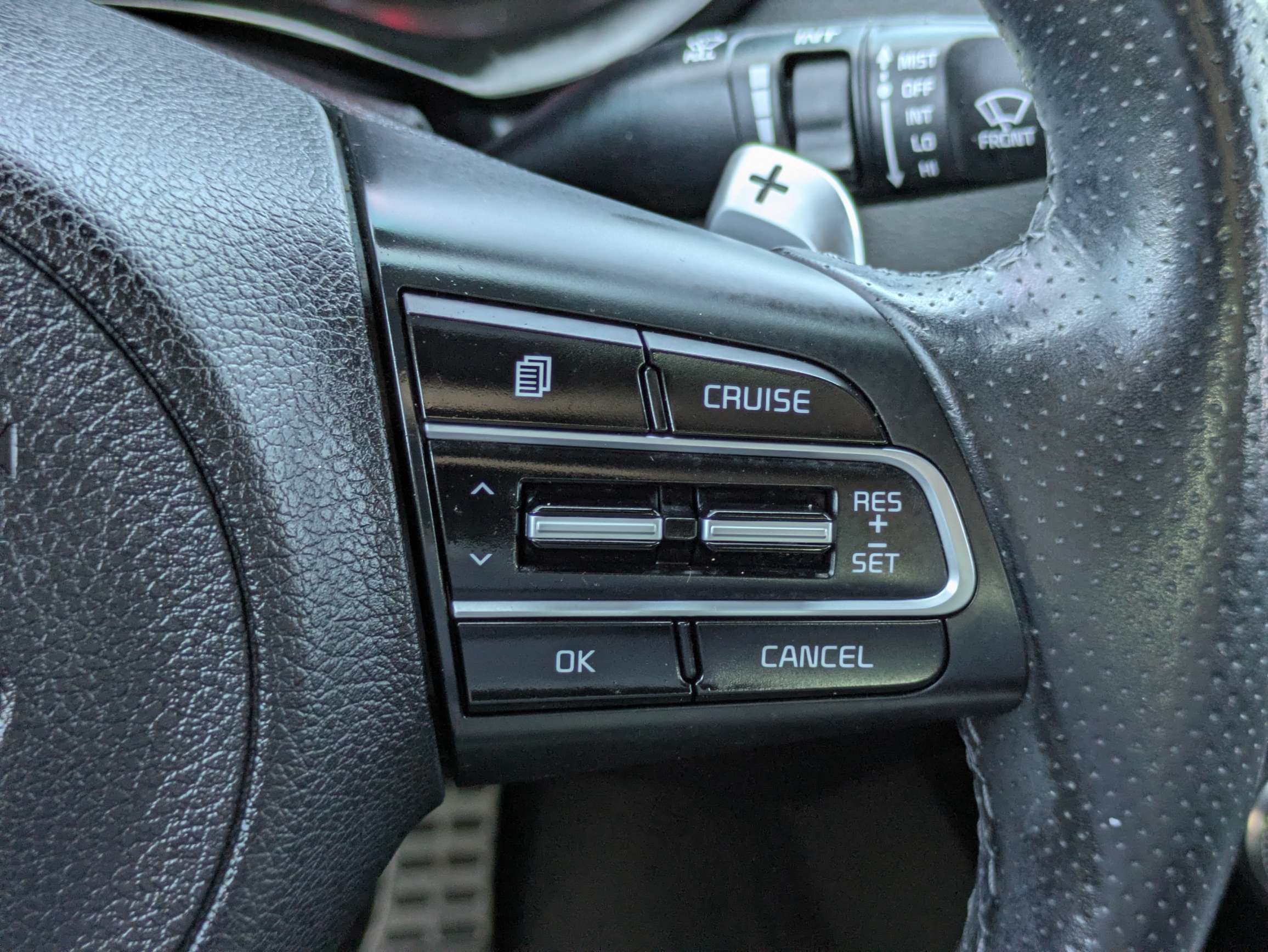 Used 2020 Kia Stinger GT-Line RWD image 23