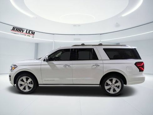 Used 2023 Ford Expedition Max Platinum AWD/4WD image 6