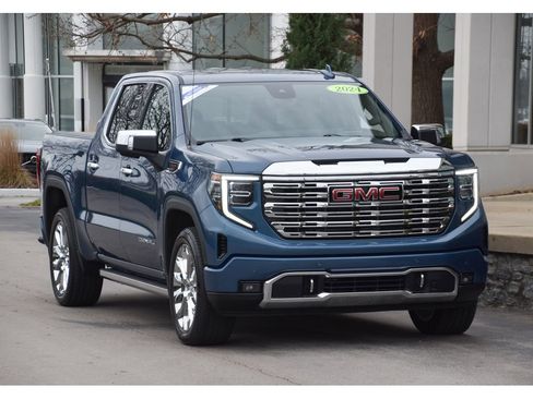 Used 2024 GMC Sierra 1500 Denali image 2