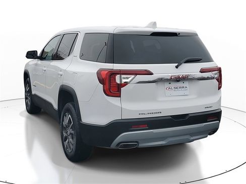 Certified 2023 GMC Acadia SLE image 3