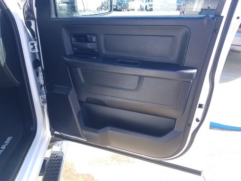 Used 2019 RAM 1500 Tradesman w/ Chrome Plus Package image 16