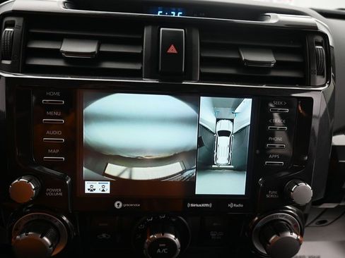 Used 2022 Toyota 4Runner TRD Off-Road Premium image 24