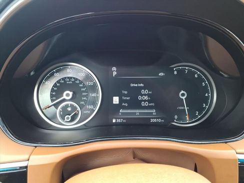 Used 2024 Genesis GV70 2.5T w/ Advanced Package image 23