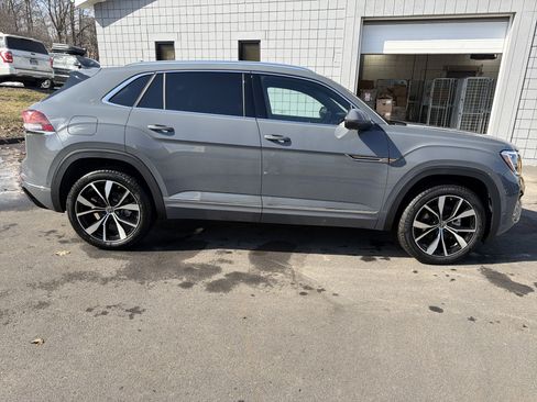 New 2026 Volkswagen Atlas Cross Sport SEL Premium R-Line image 5