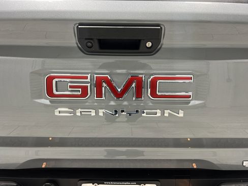 New 2025 GMC Canyon Elevation w/ Convenience Package image 32