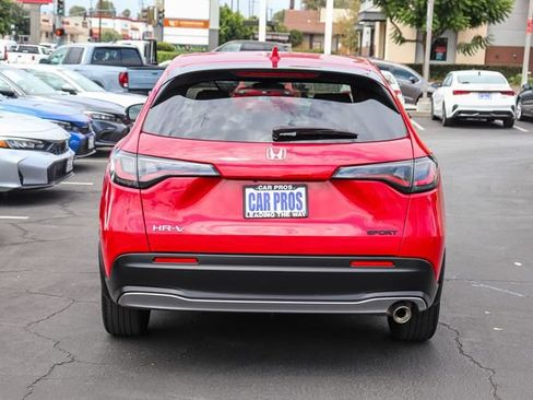 Used 2025 Honda HR-V Sport image 12