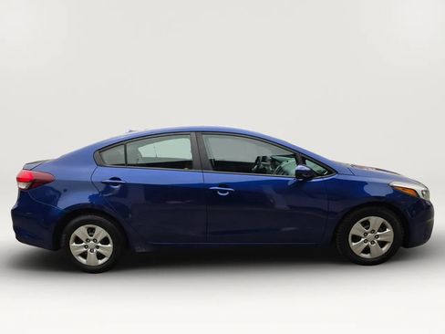 Used 2017 Kia Forte LX w/ LX Popular Package FWD image 7
