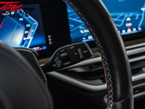 Used 2024 BMW X5 M60i image 39