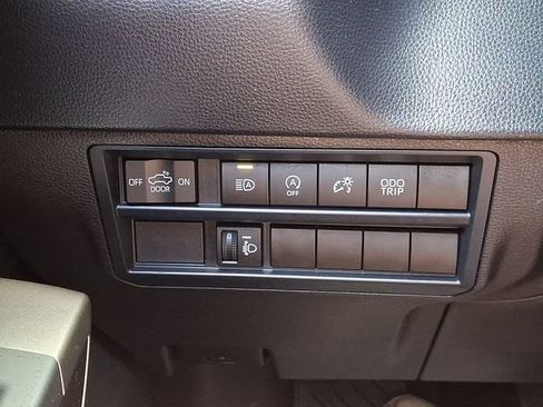 Used 2024 Toyota Tundra SR5 AWD/4WD image 28
