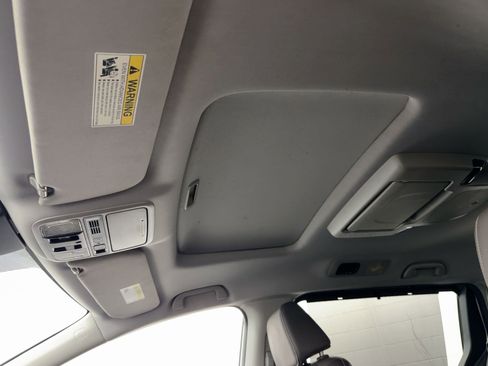 Used 2022 Honda Odyssey Touring image 15