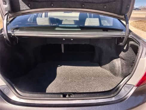 Used 2012 Toyota Camry L image 20