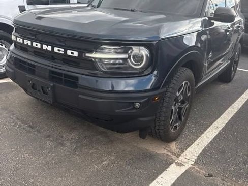 Used 2022 Ford Bronco Sport Outer Banks w/ Tech Package AWD/4WD image 2