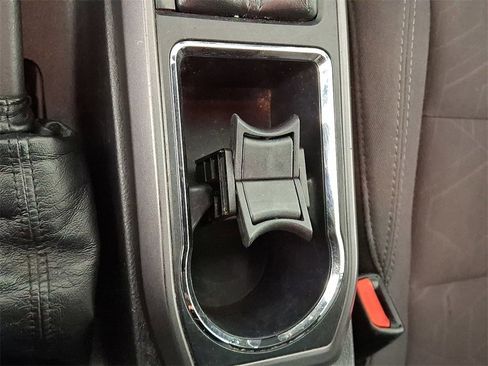 Used 2019 Toyota Tacoma TRD Sport image 28