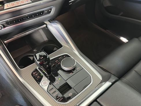 Used 2022 BMW X6 xDrive40i w/ M Sport Package AWD/4WD image 18