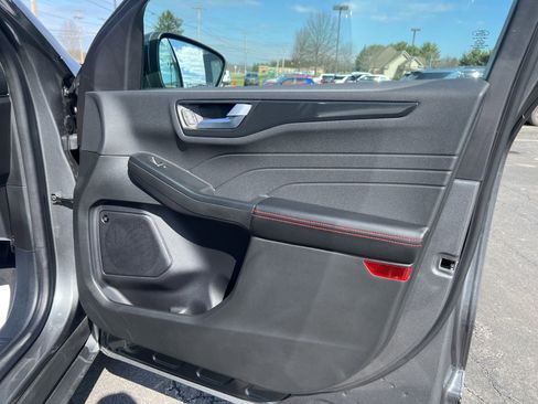 Used 2023 Ford Escape ST-Line Select w/ Tech Pack #2 AWD/4WD image 32