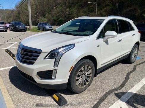 Used 2018 Cadillac XT5 Luxury w/ Driver Awareness Package AWD/4WD image 1