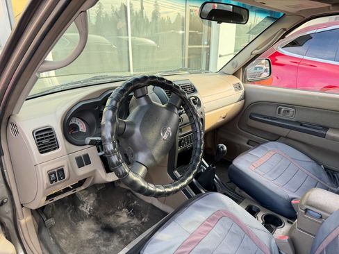 Used 2004 Nissan Frontier XE w/ (VTP) Value Truck Pkg image 5