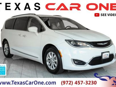 Used 2018 Chrysler Pacifica Touring-L