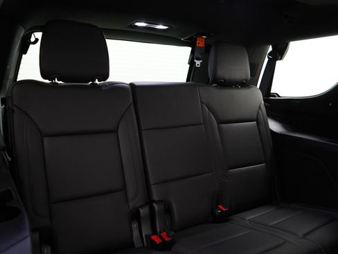 Used 2021 Chevrolet Tahoe Z71 image 13