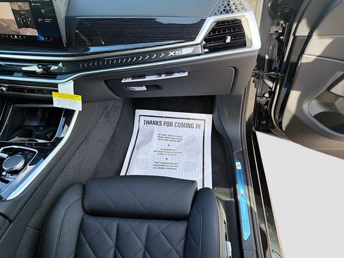 New 2026 BMW X5 xDrive40i w/ M Sport Package AWD/4WD image 17