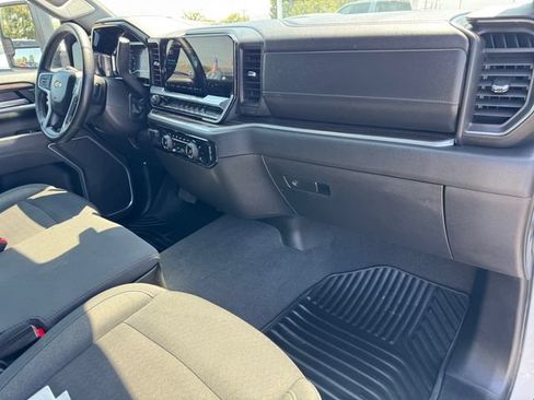 Certified 2025 Chevrolet Silverado 2500 LT w/ Convenience Package AWD/4WD image 6